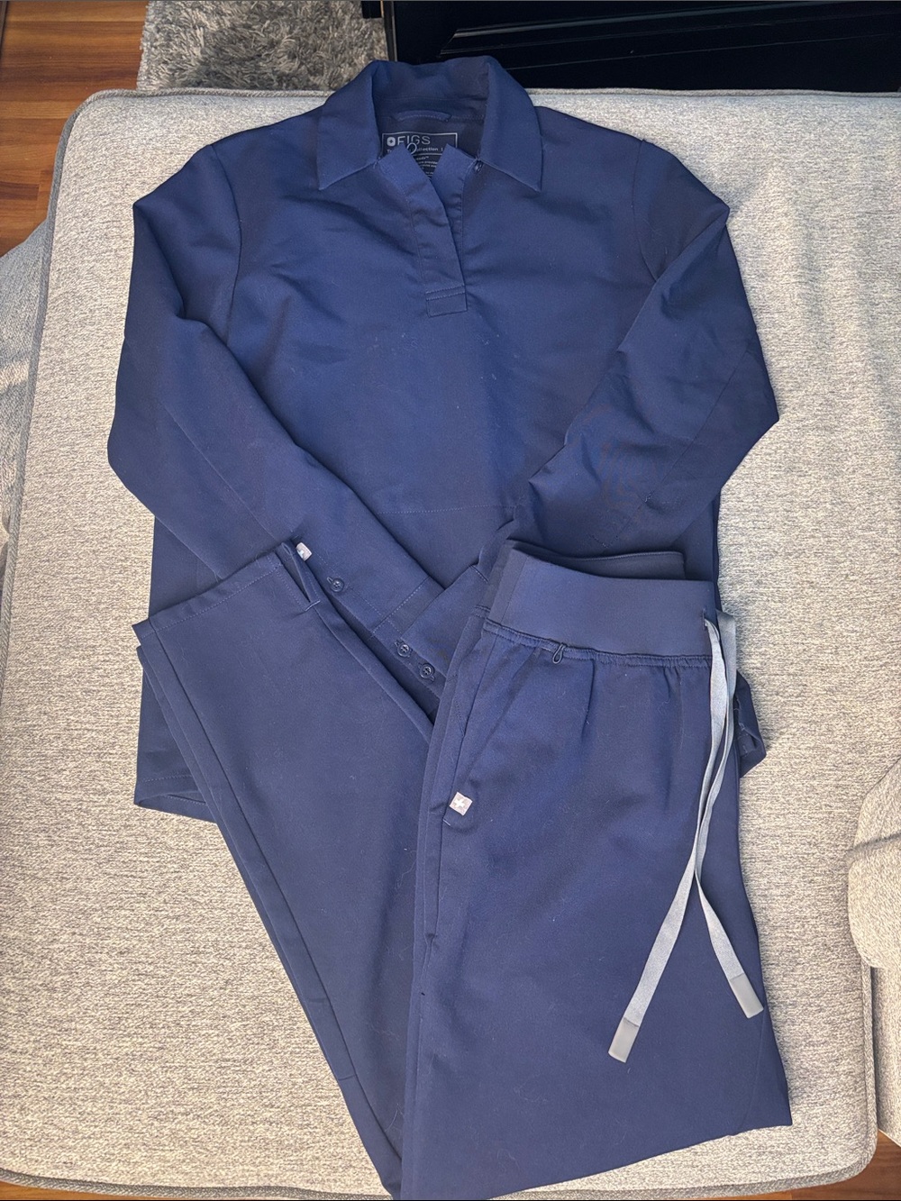 Figs Nala Long Sleeve Scrub Top and High Waisted Alva Tapered Scrub Pants